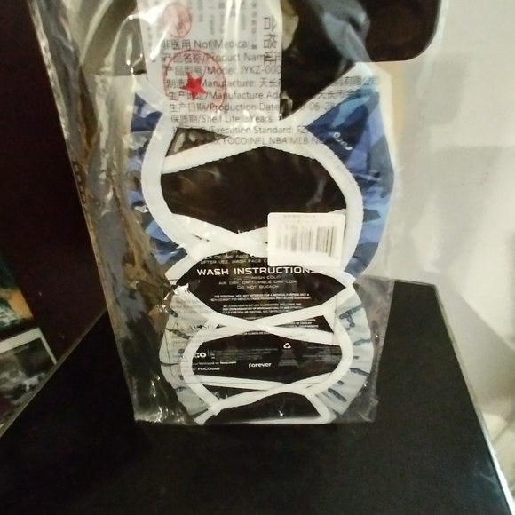 DALLAS COWBOYS FACE MASK - Picture 2 of 2